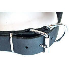 Breites Lederhetzhalsband in zwei Ausführungen