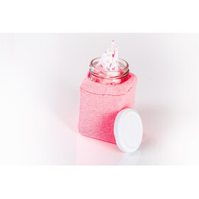 kleines, eckiges Glas mit Baumwolltuch und Stoffüberzug