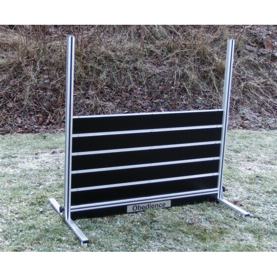 geschlossene Obedience-Hürde, 70 cm hoch mit 1m Seitenstangen